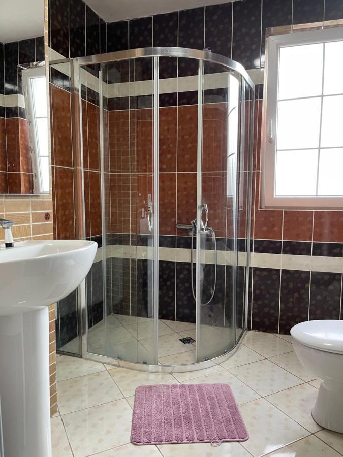 Hotel Internacional Gym & Spa Fushe-Arrez Экстерьер фото